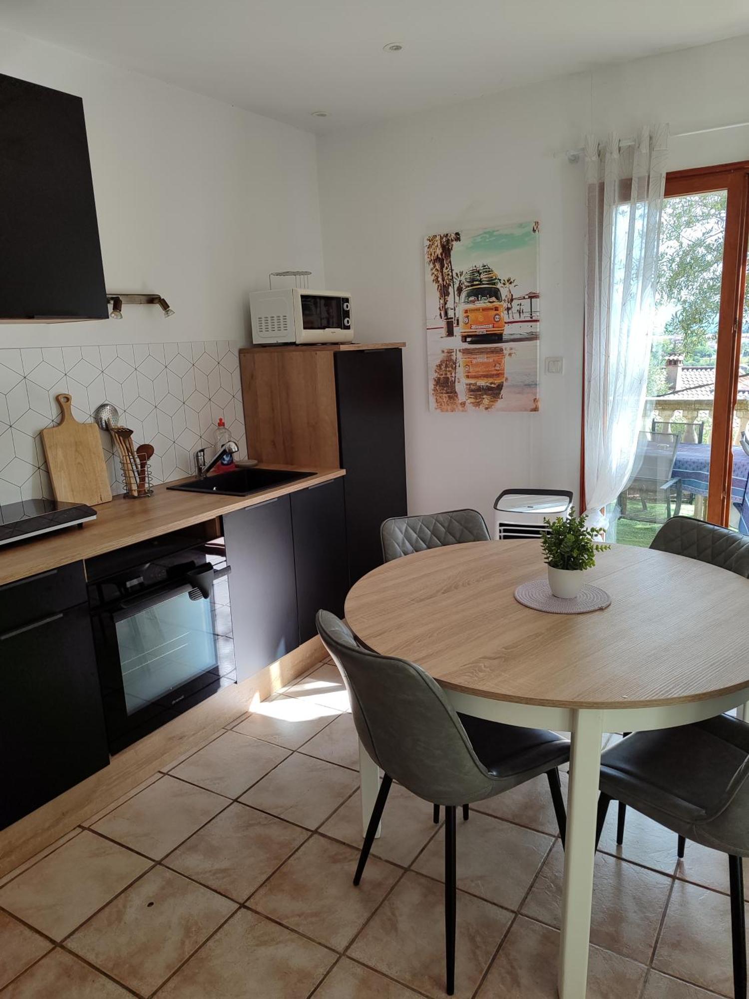 T2 En Rez De Chaussee De Villa A Cuers Εξωτερικό φωτογραφία